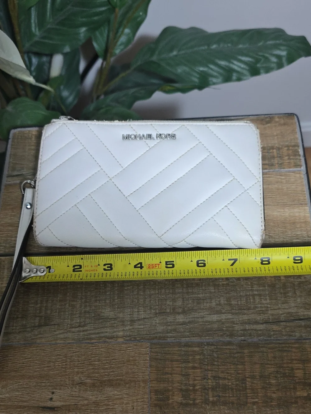 Michael Kors Quilted Peyron White Leather Wristlet Wallet